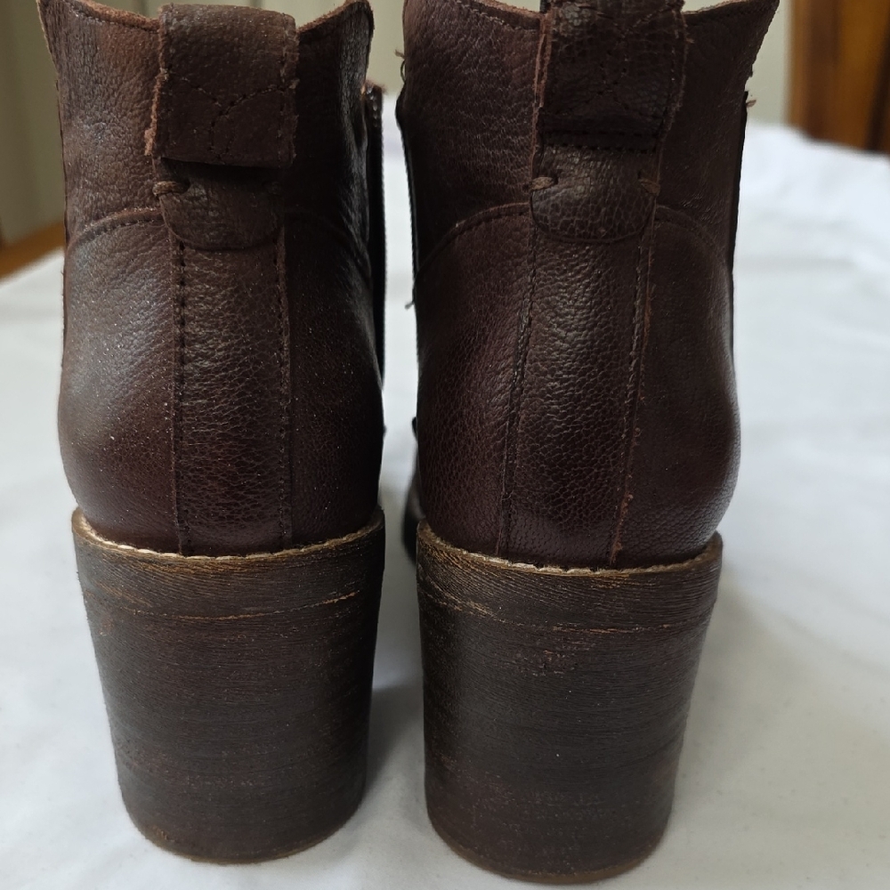 Crown Vintage Hashel Dark Brown Leather Ankle Boots - Picture 5 of 7